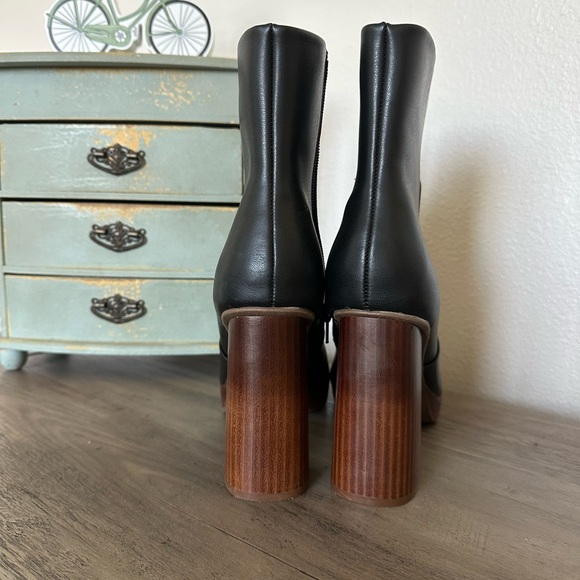 Dolce Vita Boots size 10 - Picture 2 of 5